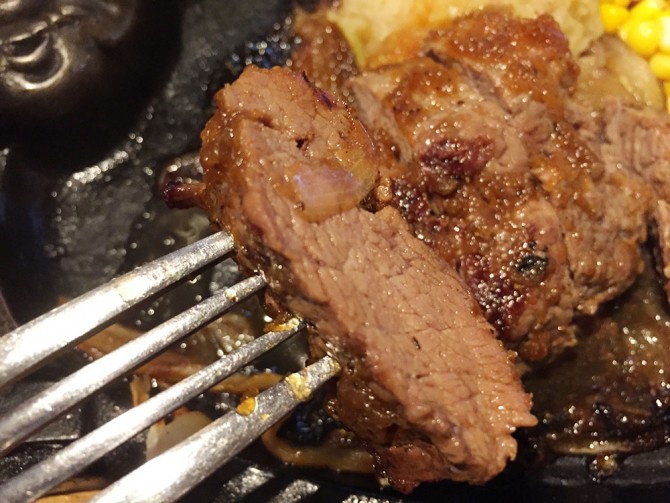 ブロンコビリー／炭焼きやらからステーキを食す