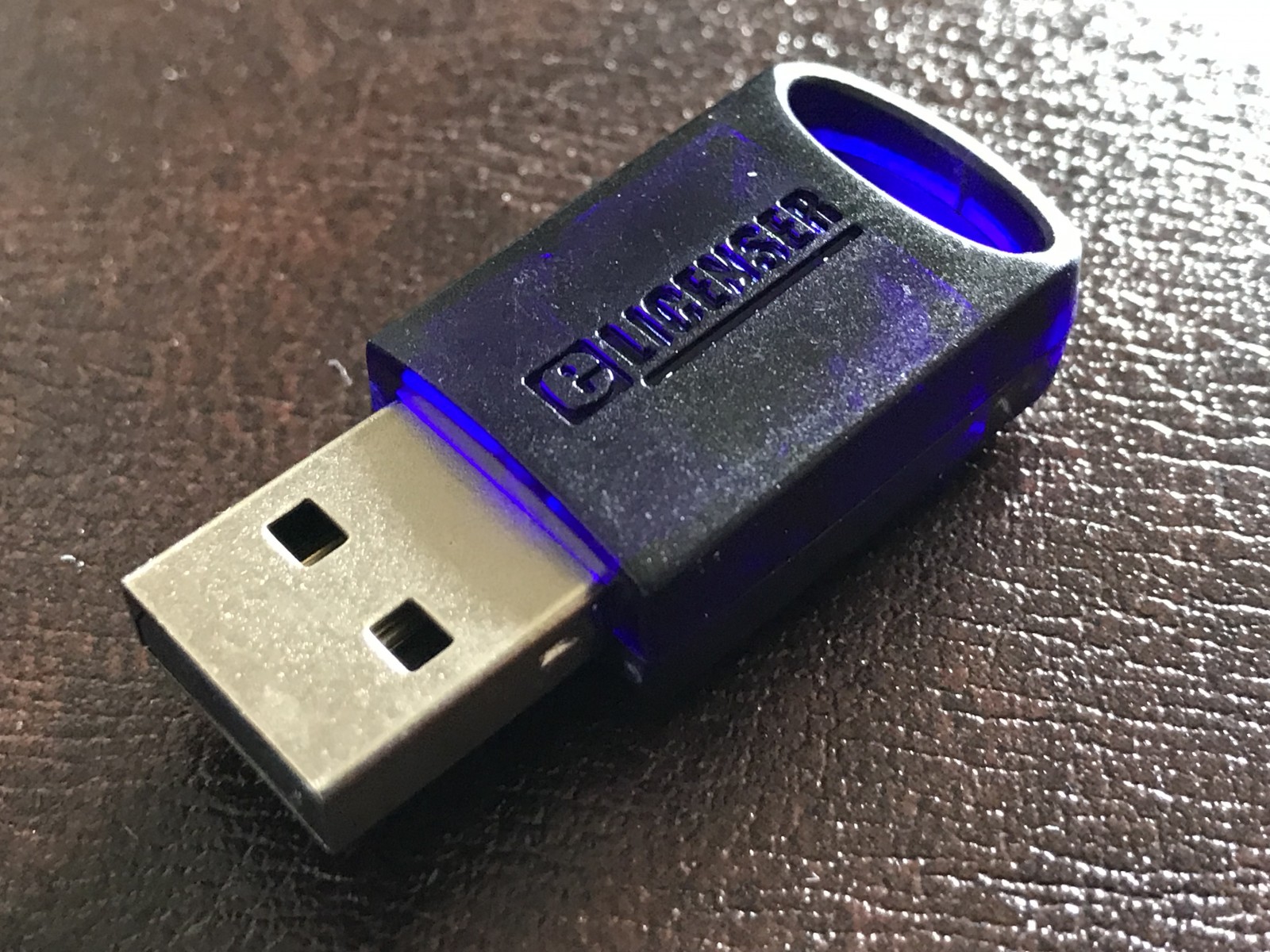 CUBASE 11 Proライセンス ・eLicenser USBドングル-